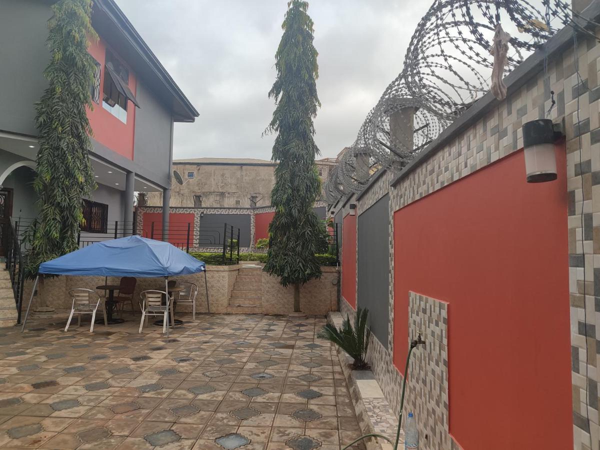 Hotel Appart B4U Yaoundé Exteriör bild